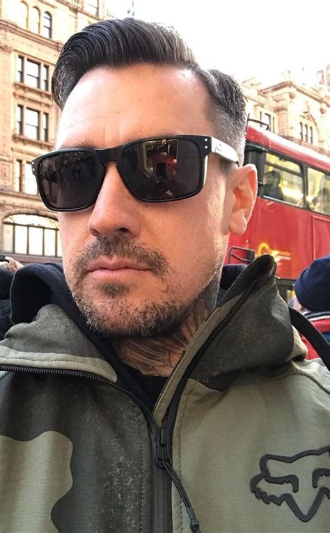 Carey Hart Threatens Looters After California Wildfires E Online Au
