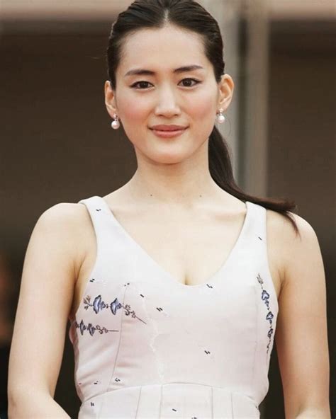 Diorドレス とても美しいです 凛とした佇まい Beautiful 綾瀬はるか 美しい Asian Celebrities