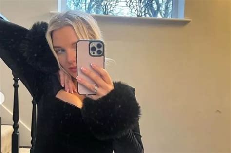 Helen Flanagan Defended As She Channels Frozens Elsa With Daring New