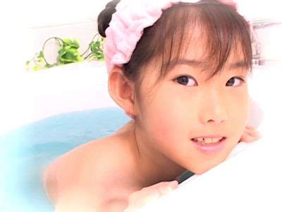 U12 JS 星美優ちゃんが生まれたままの姿でギリギリ泡風呂入浴ぺろぺろしちゃって大興奮不可避 ジュニアアイドル動画の館