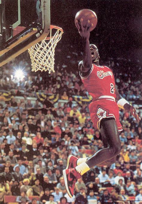 It is highly recommended that you use the latest versions of a supported browser in order to receive an optimal viewing experience. 21 Rare Michael Jordan Rookie Photos