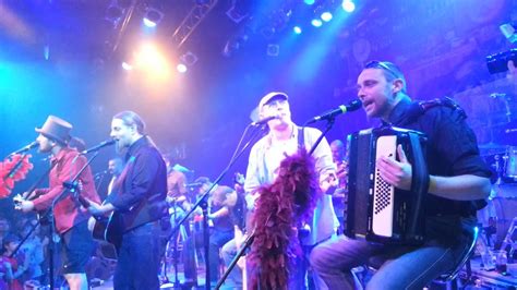 Videoklip a text písně malování od divokej bill. Divokej Bill ,Marian -Malování-Lucerna music bar 16.12 ...