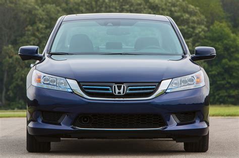 2015 Honda Accord Hybrid Vins Configurations Msrp And Specs Autodetective