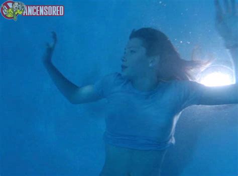 Jessica Biel Summer Catch Swimming