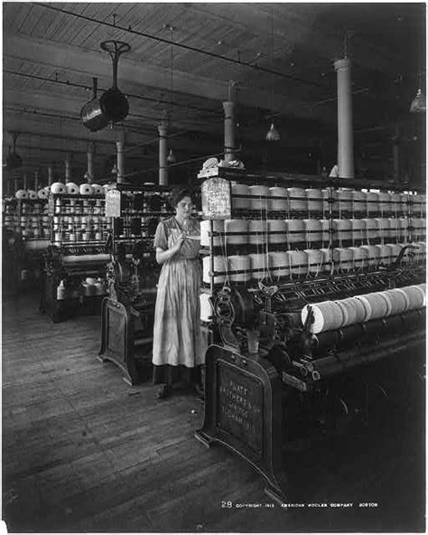 Cotton Mills During The Industrial Revolution Textile World Century