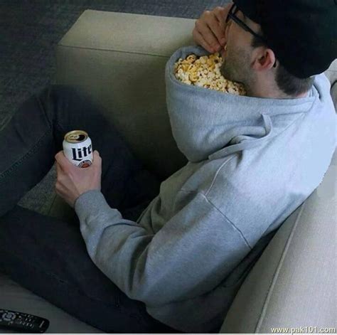 Funny Picture Amazing Idea To Eat Popcorn