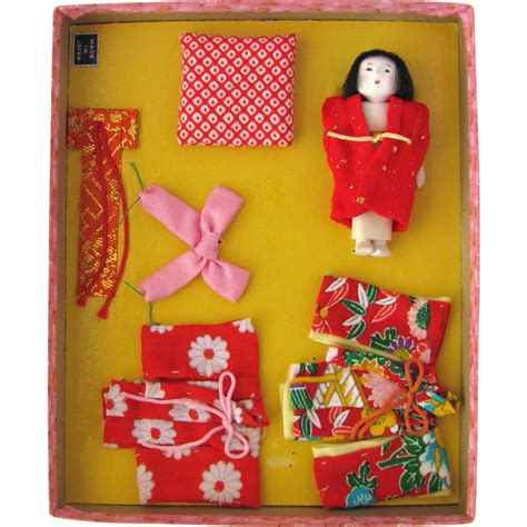Vintage Miniature Japanese Doll In Original Box With Kimonos Obi
