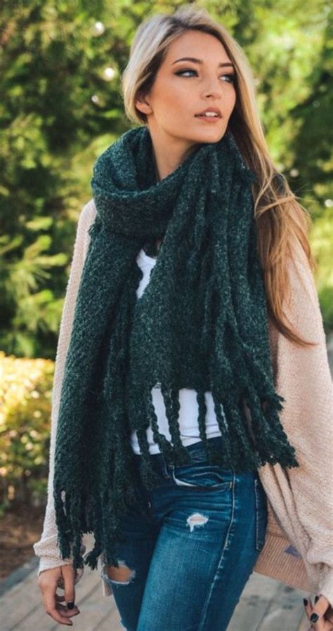 40 Knitted Scarves Ideas For Fashionable Girls