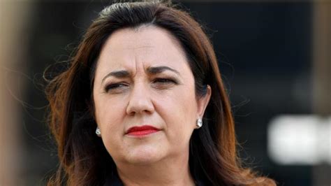 Premier Annastacia Palaszczuk Pushes Her Case To Far Northern Voters The Cairns Post