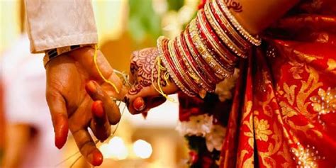 Wedding Ceremony शादी की रस्मे हो रही थी लेकिन अचानक दूल्हा मंडप