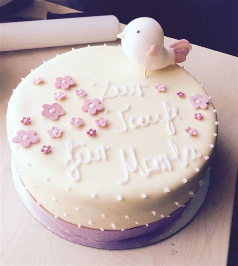 Es braucht nicht viel zeit und mühe, um eine unvergessliche taufe zu organisieren. tauftorte | Taufe kuchen, Torte taufe, Zur taufe