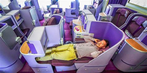 Thai Airways Royal Silk Business Class 777 300er Yourtraveltv