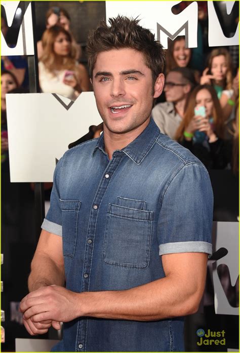 Zac Efron And Dave Franco Get Neighbor Ly At Mtv Movie Awards 2014