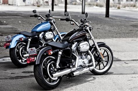 From the authentic harley 883 cc engine to the chopped fenders to the peanut fuel tank, every piece of the harley sportster iron 883 has the style you want in your custom motor bikes. 2011 Harley-Davidson XL 883L Sportster 883 SuperLow - Moto ...