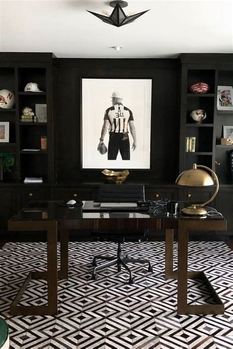 59 Stylish And Dramatic Masculine Home Offices Digsdigs Masculine