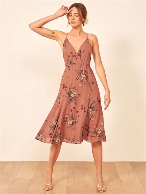 What To Wear 15 Autumnal Dresses For A Fall Wedding Dresses To Wear