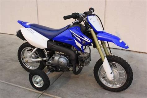 If you get a 50cc bike it will mabe go 20mph, but if you get a 450 it could go from 50 to 60 mph. 2008 Yamaha TTR 50 Dirt Bike for sale on 2040-motos
