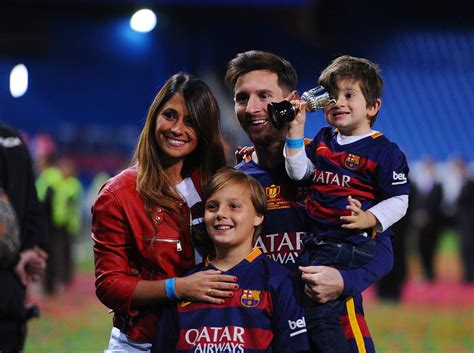 Lionel Messi Cumple 29 Años De Edad Buscando Su Primer Título Mayor