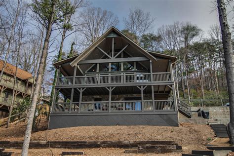 Hunting, hiking and foliage visits in the fall; 8 Cabins That Define Rustic Luxury | HuffPost