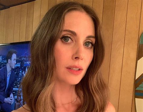 Alison Brie Bio Age Height Wiki Models Biography