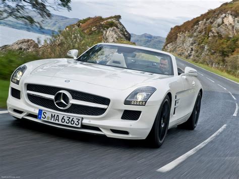 Free Download Mercedes Benz Sls Amg Gt Roadster White Wallpapers Hd