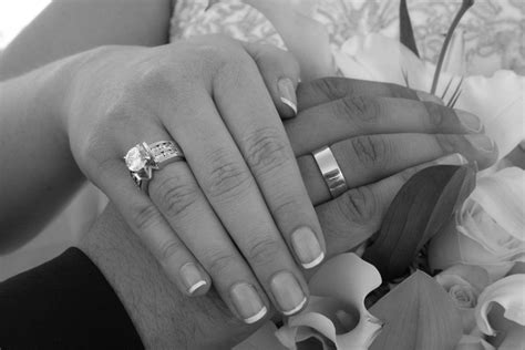 Inspiration Of Wedding Pictures Of Hands With Rings Pjevacinarodnemuzike
