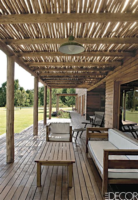 ¿cómo decorar los techos de madera en las cocinas? 20 porches de ensueño | Techo de caña, Porches rústicos, Pergolas de madera