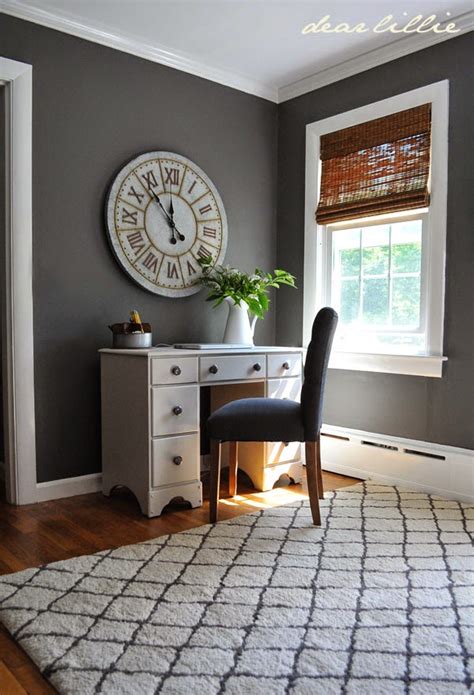 Because if you are wrong in choose the theme color, it would be a fatal blow for colors can affect the work mood, so choose it carefully. Dear Lillie: Jason's Home Office/Guest Room
