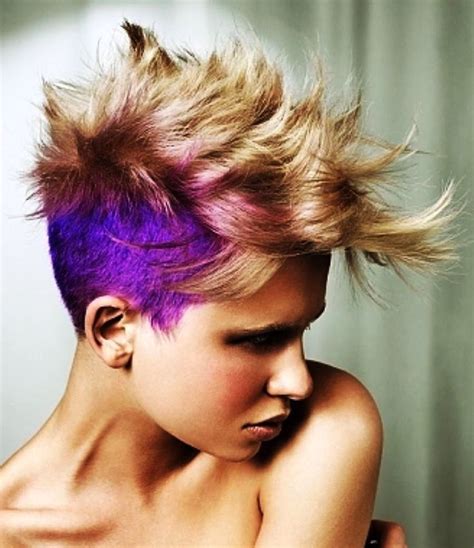 Familiar with dip dyed hair? 25 Hair color Ideas For Men
