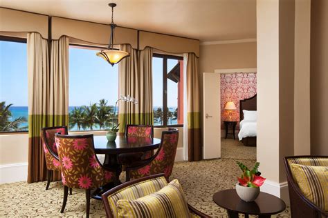 Hotel Rooms And Amenities The Royal Hawaiian A Luxury Collection
