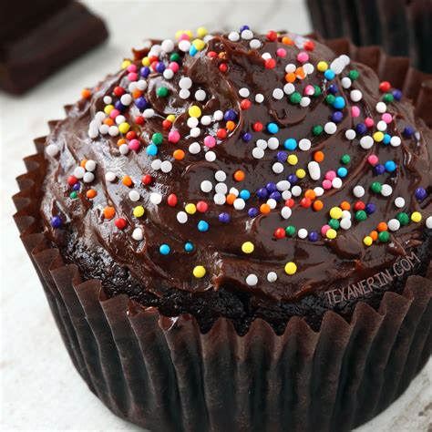 Line a muffin tin with cupcake liners. Paleo Chocolate Cupcakes (gluten-free, grain-free, dairy-free) - Texanerin Baking