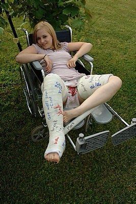Картинки по запросу hip spica cast woman Body cast Leg cast Long