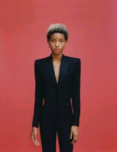 She is the winner of a young artist award. Willow Smith Age, Net worth, Music and Acting Career. - Profvalue Blog