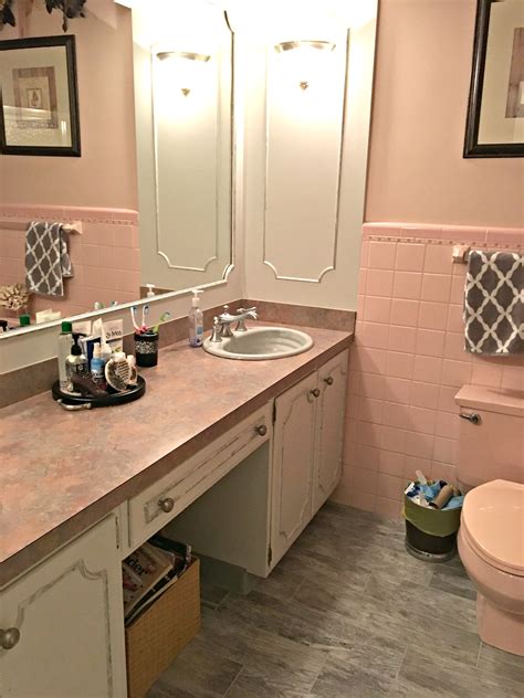 Check spelling or type a new query. Paint colours to update a pink bathroom and countertop