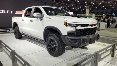 Chevrolet Silverado Zr2 2023 представлен в версии Bison