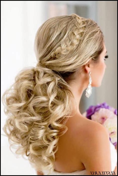 The following updos, downdos and half up styles for shorter, medium and long hair are just the ticket. Gorgeous Hairstyles sucht nach Modern Brides | Gorgeous hairstyles ... | | Wedding guest ...