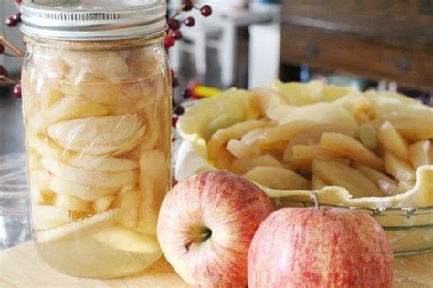 This recipe makes 7 quart jars of filling for apple pies. Canning Apple Pie Filling - How to Can Apples for Baking