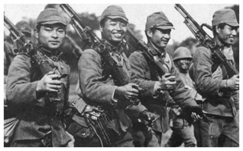 二战结束后，日本投降，韩国人的信仰倒了