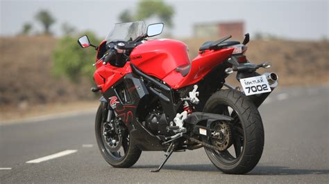 Hyosung Gt250r 2014 Std Price Mileage Reviews Specification