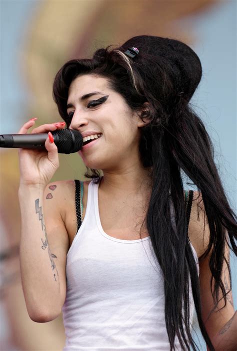 Amy Winehouse Wallpapers High Quality Download Free