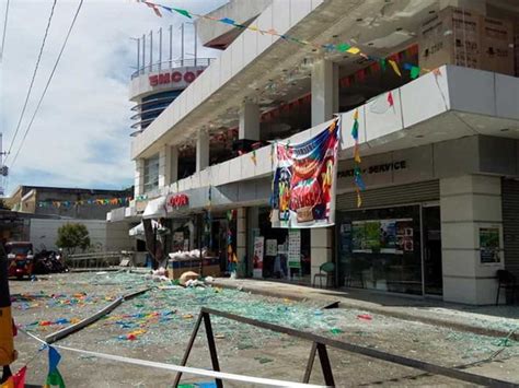 pictures third strong quake this month jolts southern philippines news photos gulf news