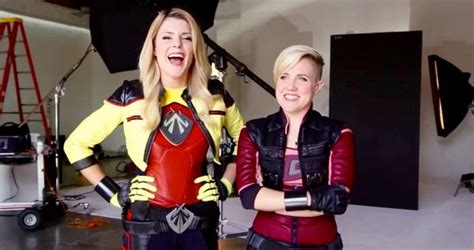 Trailer For Electra Woman And Dyna Girl Reboot Debuts Cnet