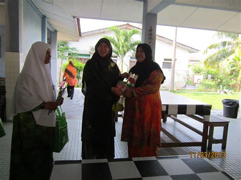 Selamat hari guru nasional dan terima kasih untuk semua guru. Kad Ucapan Penghargaan Kepada Guru - Di Rumah Aja Ya