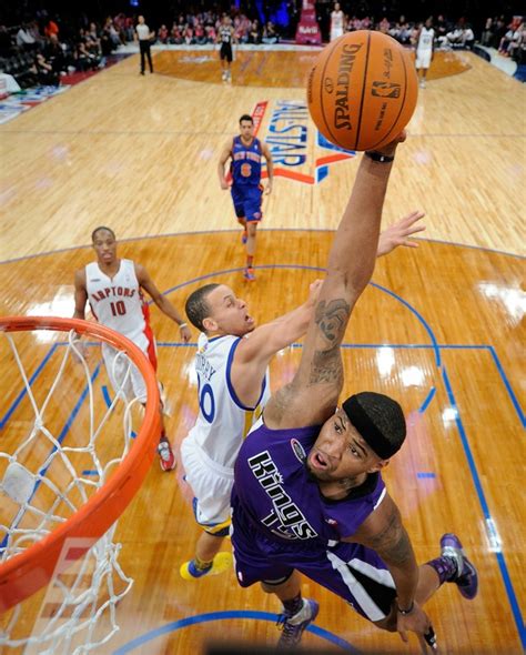 You Got Dunked On 2011 Nba Rookie Sophomore Game Demarcus Cousins Dunks Over Stephen Curry