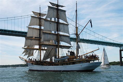 12 Meter Charters Sailing In Newport Ri Tall Ships Sail Away From