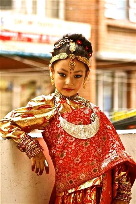 Pin On Women Of The World Traditional Dress And More