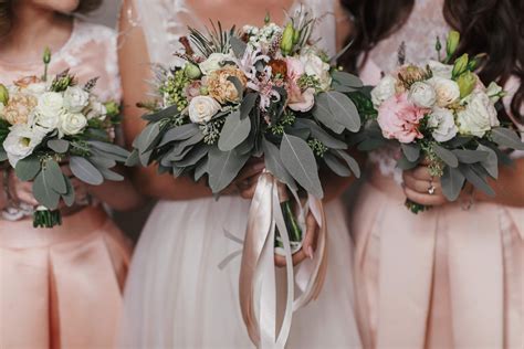 33 Bridesmaid Bouquet Ideas Youll Love Wedding Spot Blog