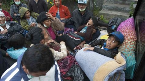 Antisipasi Gunung Agung Karang Taruna Se Bali Bantu Pengungsi