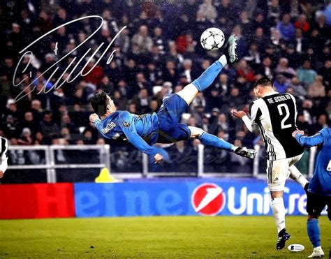 Poster Autografiado Cristiano Ronaldo Real Madrid Chilena Cr Mercado