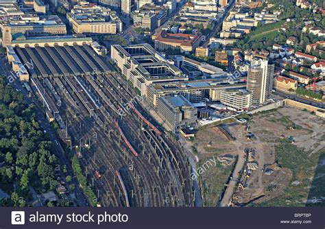 Diese seite ist eine plattform für alle, die das projekt stuttgart 21 unterstützen. Stuttgart 21 main railway station and approach tracks ...